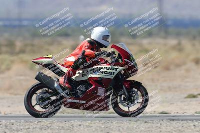 media/Oct-02-2025-Racers Edge (Thu) [[2c91cb6ab3]]/3-B Group/Session 2-Turn 14 (11am)/